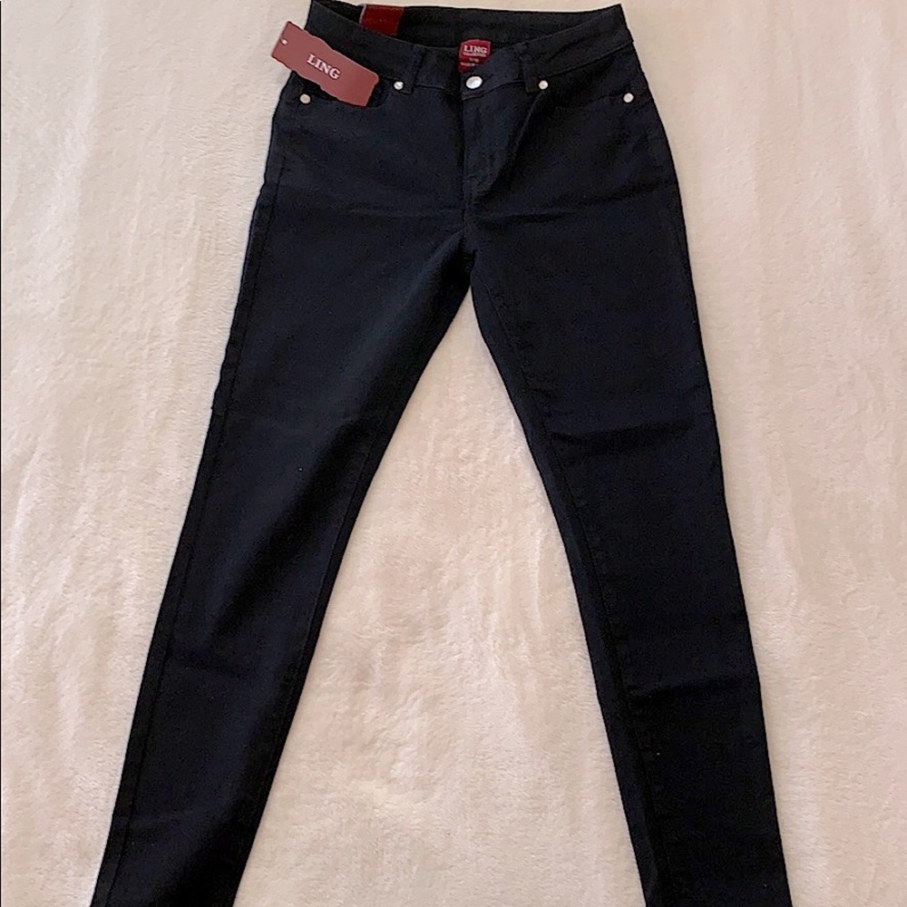 Black jeans stretchy NWT!